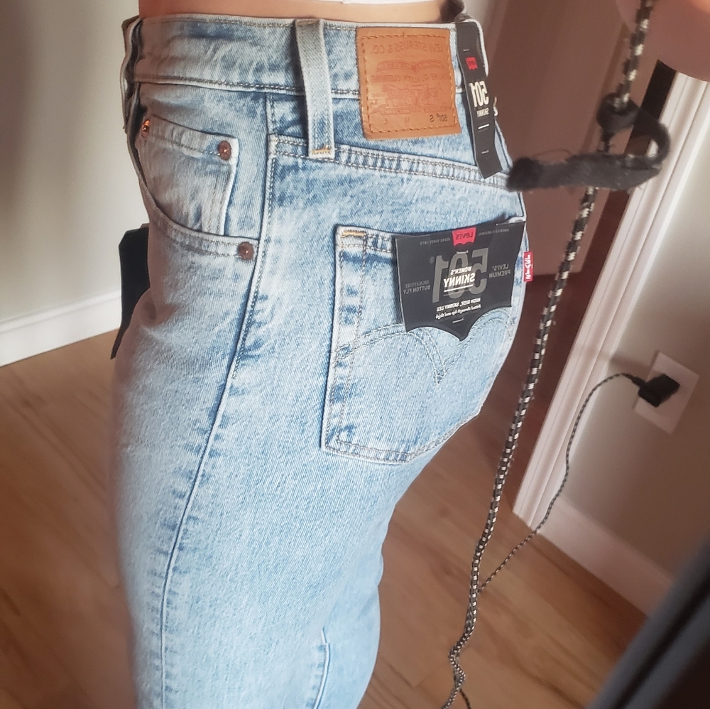 Levi's 501 Skinny size 27 length 28